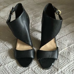 BCBG PL Ruize Asymmetric Leather Heel Black
